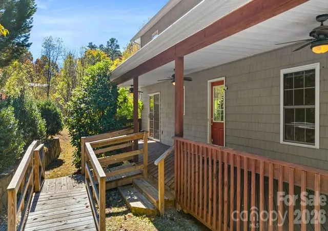 Photo 4 of Single family home for sale at 44 Ellistone Ct, Sylva, NC 28779 | MLS# 4361873 | Listing updated on 2026-04-15
