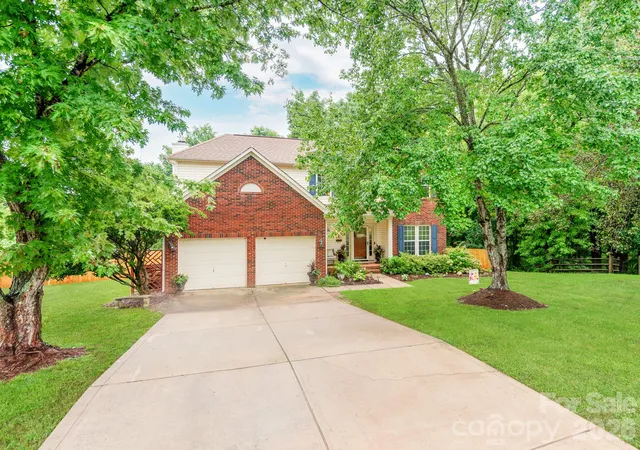 Photo 2 of Single family home for sale at 5999 Brookstone Dr Nw, Concord, NC 28027 | MLS# 4361965 | Listing updated on 2026-09-04