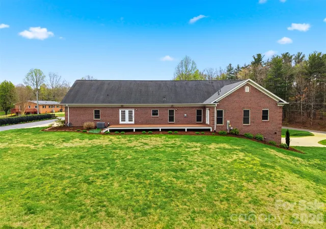 Photo 2 of Single family home for sale at 3330 Shamrock Hts, Hudson, NC 28638 | MLS# 4362059 | Listing updated on 2026-10-02