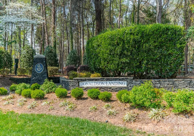 Photo 2 of Sale Pending at 126 Patience Pl Ln, Mooresville, NC 28117 | MLS# 4362071 | Listing updated on 2026-08-03