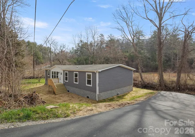 Homes for sale in Fairview, NC | 2095 Emmas Grove Rd, Fairview, NC 28730 | MLS# 4362108