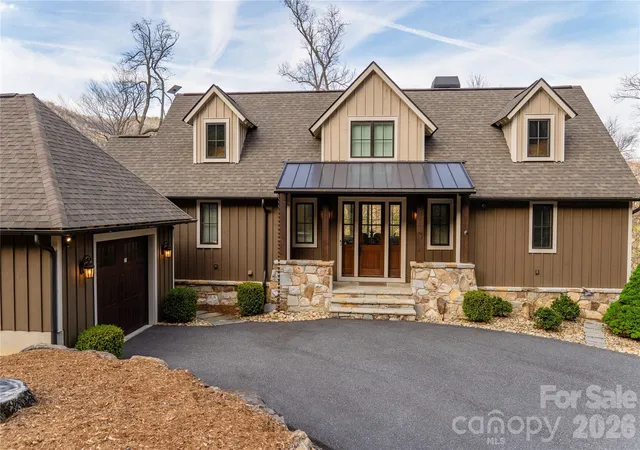 Photo 3 of Single family home for sale at 86 Indigo Bunting Ct, Tuckasegee, NC 28783 | MLS# 4362122 | Listing updated on 2026-04-15