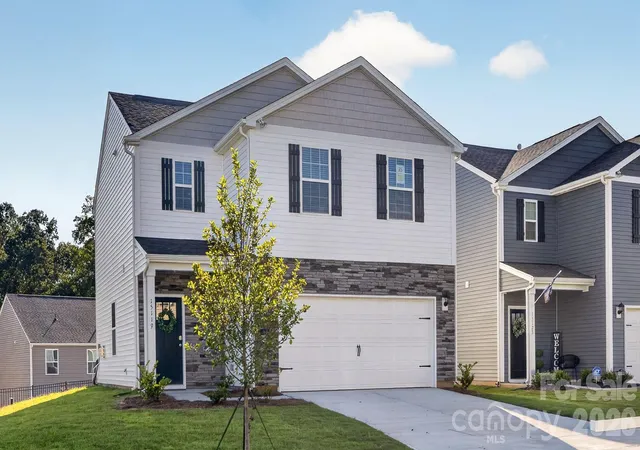Photo 1 of Single family home for sale at 15119 Puffin Ct, Charlotte, NC 28215 | MLS# 4362141 | Listing updated on 2026-09-20
