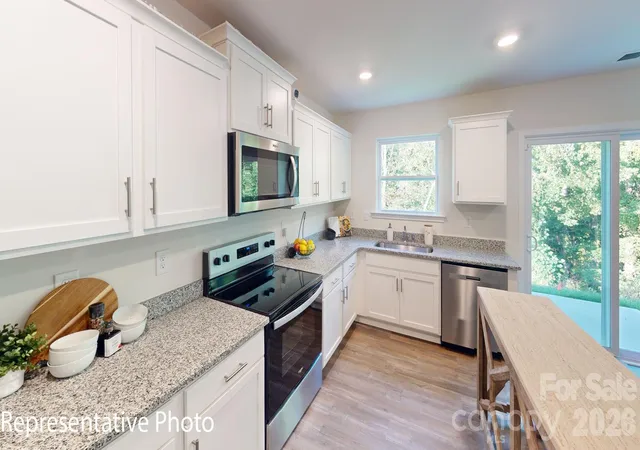 4th image of 15119 Puffin Ct, Charlotte, NC 28215 | MLS# 4362141