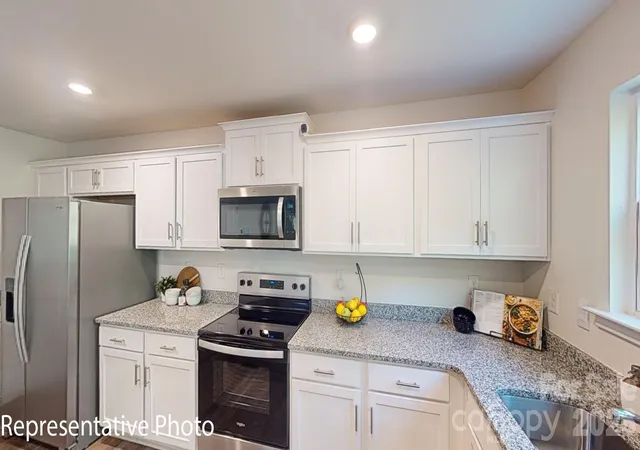 5th image of 15119 Puffin Ct, Charlotte, NC 28215 | MLS# 4362141