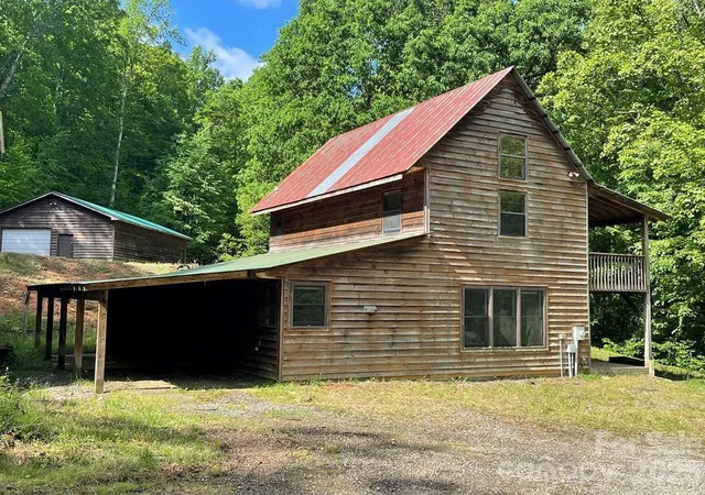 Photo 1 of Single family home for sale at 930 Copperhead Cvs, Sylva, NC 28779 | MLS# 4362202 | Listing updated on 2026-03-27