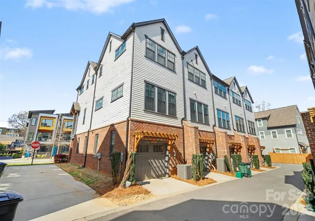 3rd image of 3300 Spencer St, Charlotte, NC 28205 | MLS# 4362221
