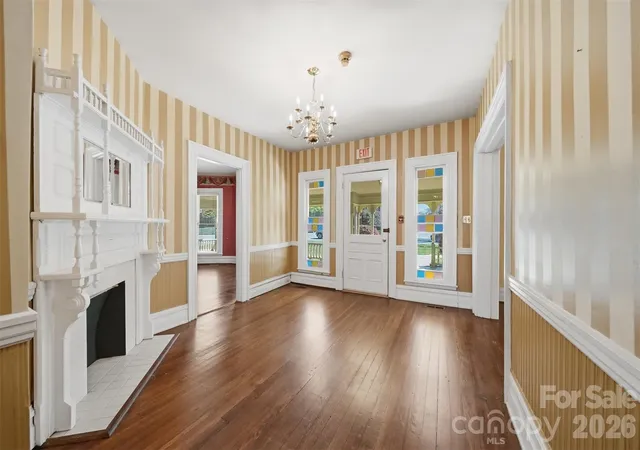 4th image of 121 5Th Ave Ne, Hickory, NC 28601 | MLS# 4362244