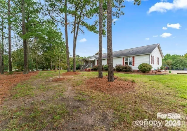 Homes for sale in Spring Hope, NC | 10560 Lake Royalle Rd, Spring Hope, NC 27882 | MLS# 4362347
