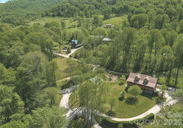 Photo 2 of Single family home for sale at 89 Stump Ln, Maggie Valley, NC 28751 | MLS# 4362363 | Listing updated on 2026-08-27