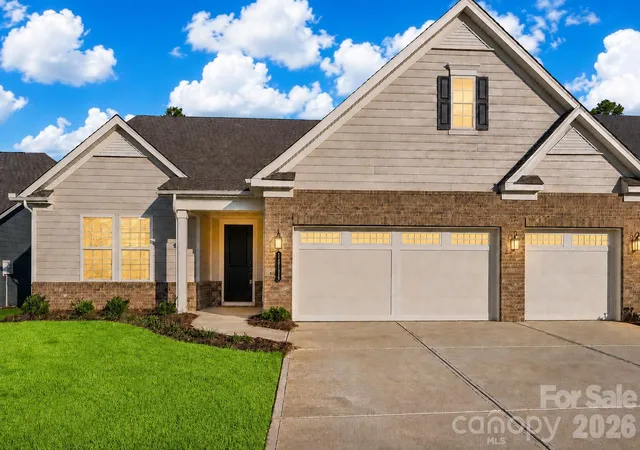 1st image of 13222 Cozy Ct, Charlotte, NC 28215 | MLS# 4362371