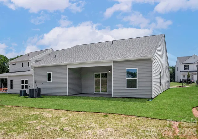 2nd image of 6721 Fairford Dr, Charlotte, NC 28215 | MLS# 4362453