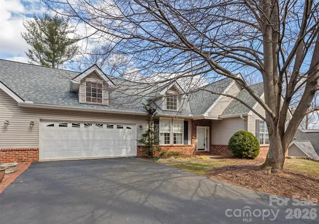 Townhouse for sale at 109 Poppy Ln, Asheville, NC 28803 | MLS# 4362504