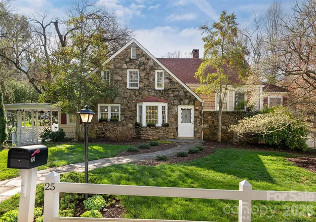 48th image of 25 Blackwood Rd, Asheville, NC 28804 | MLS# 4362662
