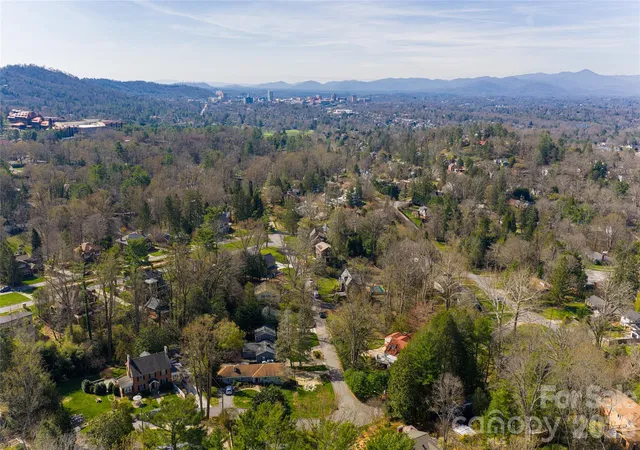 5th image of 25 Blackwood Rd, Asheville, NC 28804 | MLS# 4362662