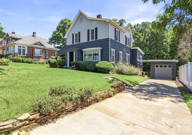 2nd image of 151 Hampton Hts, Canton, NC 28716 | MLS# 4362668