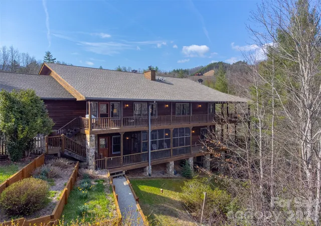 Photo 2 of Single family home for sale at 750 Double Springs Dr, Almond, NC 28702 | MLS# 4362670 | Listing updated on 2026-06-25