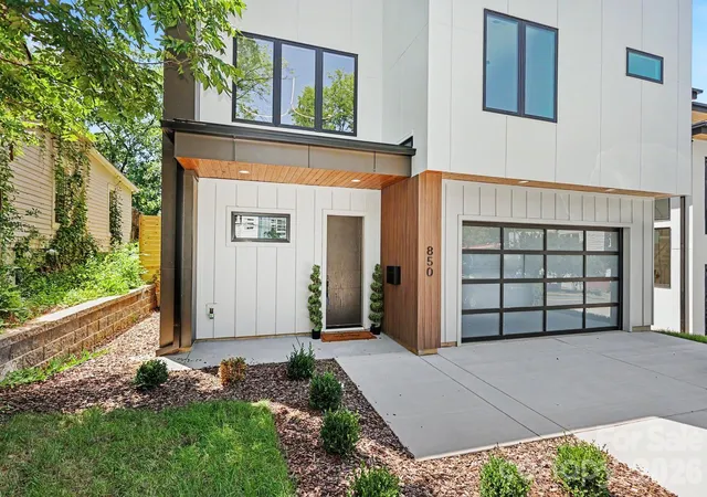 Photo 1 of Single family home for sale at 850 Belmont Ave, Charlotte, NC 28205 | MLS# 4362751 | Listing updated on 2026-09-21