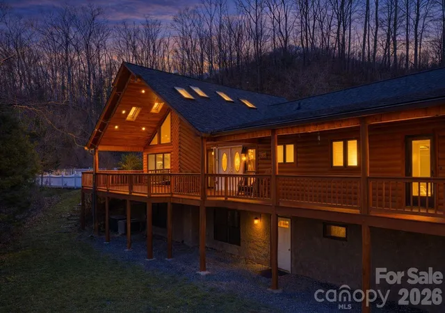 Homes for sale in Cullowhee, NC | 112 Hawks Nest Rdg, Cullowhee, NC 28723 | MLS# 4362759