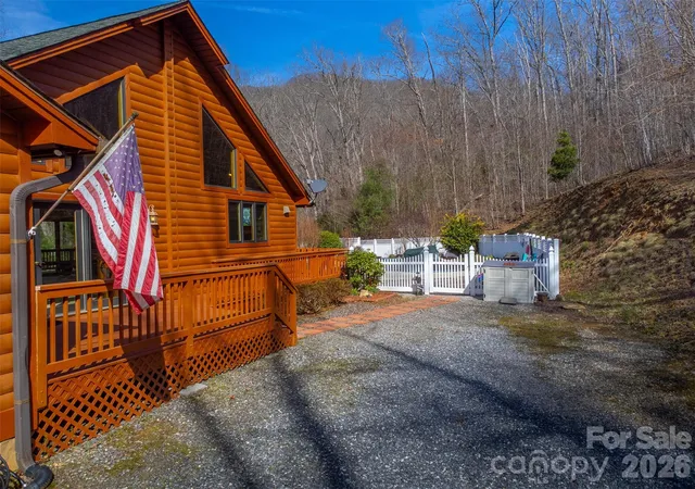 Homes for sale in Cullowhee, NC | 112 Hawks Nest Rdg, Cullowhee, NC 28723 | MLS# 4362759