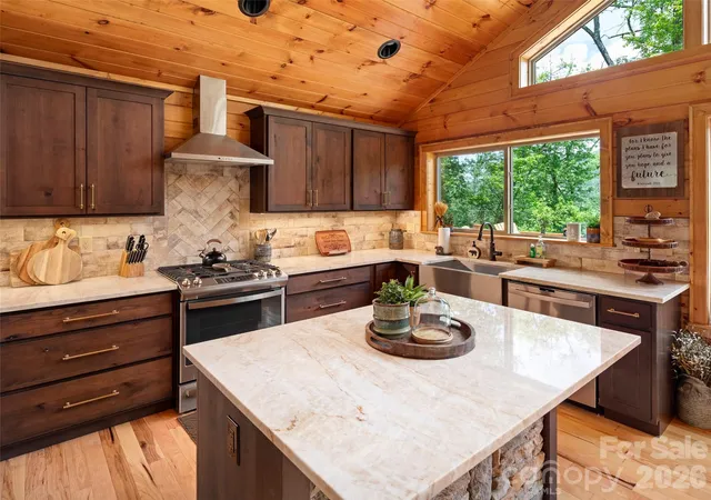 Photo 5 of Single family home for sale at 85 Iga Trl, Maggie Valley, NC 28751 | MLS# 4362781 | Listing updated on 2026-08-31