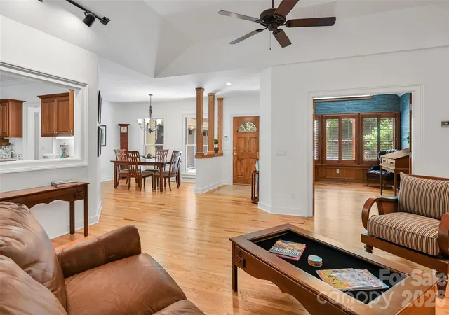 Photo 4 of Single family home for sale at 109 Chattooga Run, Hendersonville, NC 28739 | MLS# 4362800 | Listing updated on 2026-07-12
