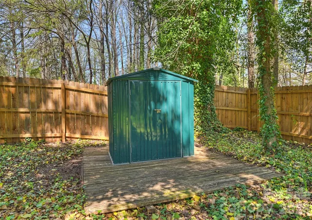44th image of 3724 Cobbleridge Dr, Charlotte, NC 28215 | MLS# 4362889