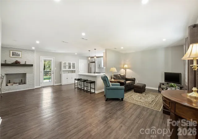 5th image of 3724 Cobbleridge Dr, Charlotte, NC 28215 | MLS# 4362889