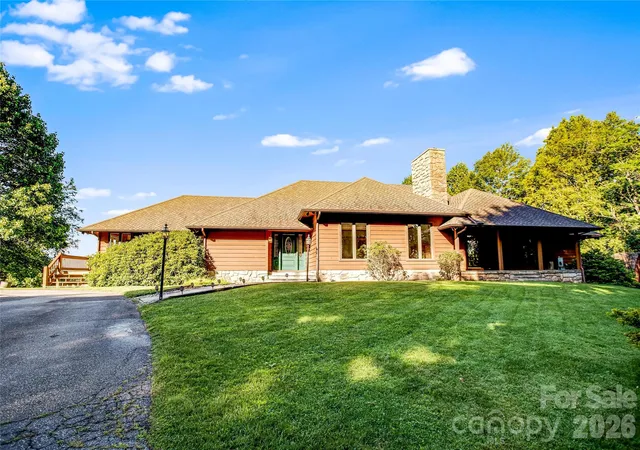 Photo 1 of Single family home for sale at 1087 Brigadoon Dr, Clyde, NC 28721 | MLS# 4362911 | Listing updated on 2026-03-29