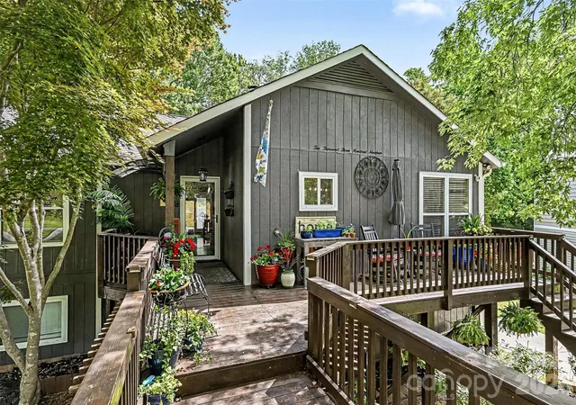 Photo 3 of Single family home for sale at 10319 Camelback Cir, Charlotte, NC 28226 | MLS# 4362948 | Listing updated on 2026-07-25