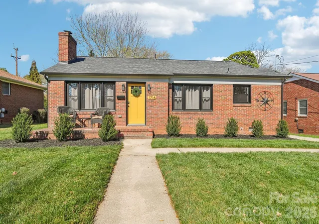 Homes for sale in Charlotte, NC | 1716 Patton Ave, Charlotte, NC 28216 | MLS# 4362950