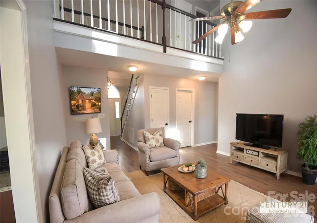 Photo 4 of Single family home for sale at 2336 Ml House Ln, Matthews, NC 28104 | MLS# 4362961 | Listing updated on 2026-10-04