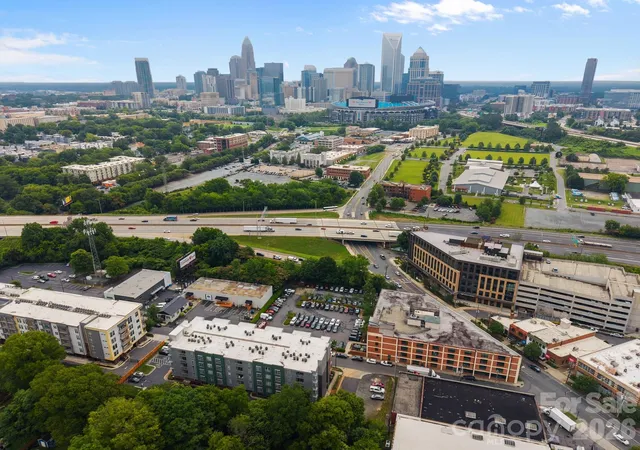 2nd image of 630 Calvert St, Charlotte, NC 28208
