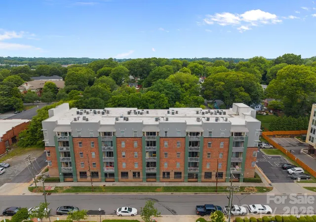 2nd image of 630 Calvert St #111, Charlotte, NC 28208 | MLS# 4362976