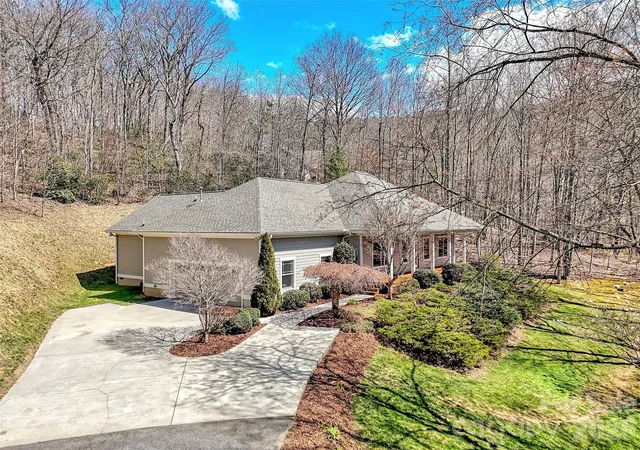 Homes for sale in Waynesville, NC | 523 Brandywine Rd, Waynesville, NC 28786 | MLS# 4363020