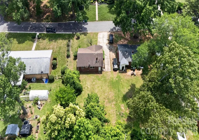 Homes for sale in Charlotte, NC | 1632 Madison Ave, Charlotte, NC 28216 | MLS# 4363022