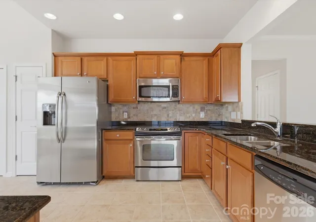 Photo 5 of Sale Pending at 3918 Yosemite Way, Fort Mill, SC 29707 | MLS# 4363028 | Listing updated on 2026-08-24