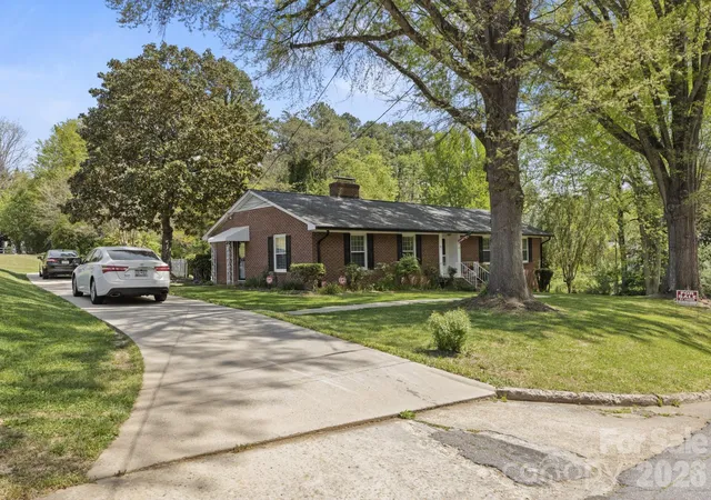 2nd image of 607 12th Ave Ne, Hickory, NC 28601 | MLS# 4363073