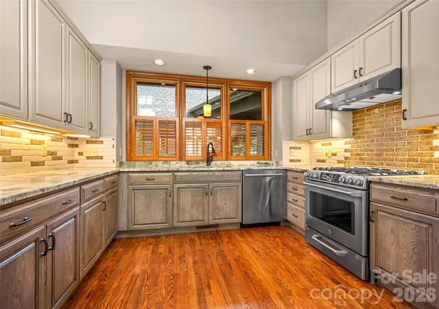 5th image of 4 Wild Ivy Run, Hendersonville, NC 28739 | MLS# 4363096