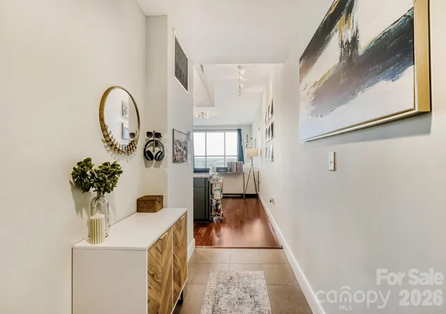 4th image of 333 W Trade St W #1105, Charlotte, NC 28202 | MLS# 4363169