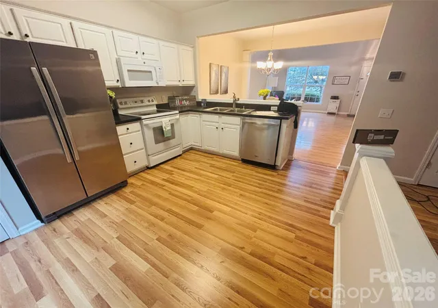 4th image of 6930 Beverly Springs Dr, Charlotte, NC 28270 | MLS# 4363174
