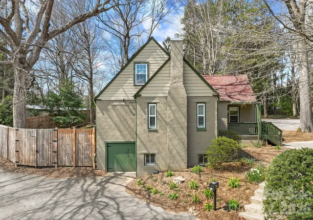3rd image of 832 Sand Hill Rd, Asheville, NC 28806 | MLS# 4363244