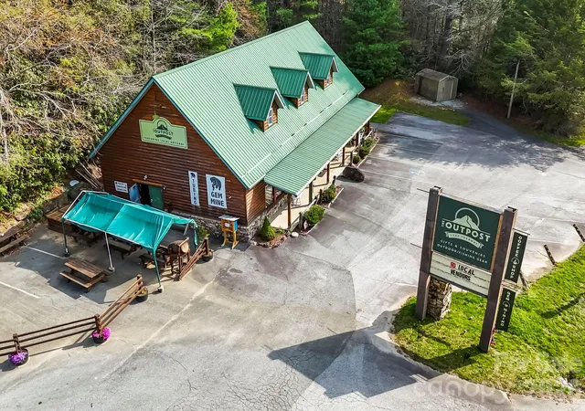 Homes for sale in Lake Toxaway, NC | 10932 Rosman Hwy, Lake Toxaway, NC 28747 | MLS# 4363306