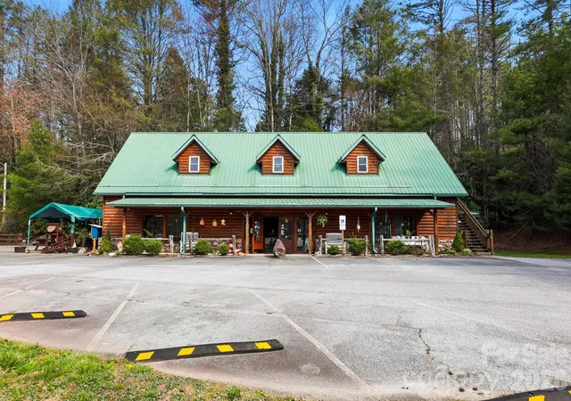 Homes for sale in Lake Toxaway, NC | 10932 Rosman Hwy, Lake Toxaway, NC 28747 | MLS# 4363306