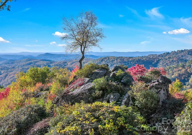 Photo 2 of Single family home for sale at 933 Thunder Ridge Ln #4 & 2, Lenoir, NC 28645 | MLS# 4363345 | Listing updated on 2026-04-15