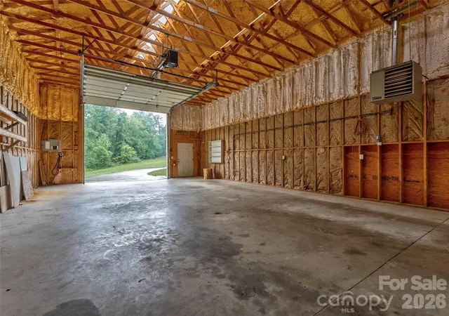 Photo 2 of Single family home for sale at 476 Jackson Loop Rd, Flat Rock, NC 28731 | MLS# 4363362 | Listing updated on 2026-09-24