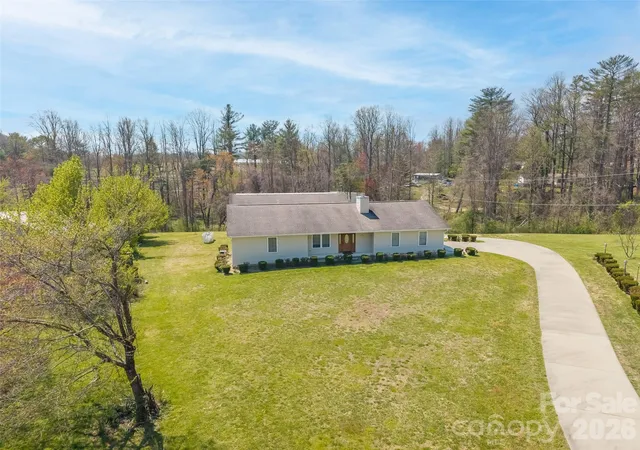 Photo 3 of Single family home for sale at 476 Jackson Loop Rd, Flat Rock, NC 28731 | MLS# 4363362 | Listing updated on 2026-09-24