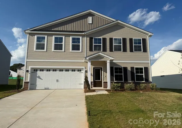 Photo 1 of Single family home for sale at 1231 Bansal Dr, Charlotte, NC 28215 | MLS# 4363373 | Listing updated on 2026-09-28