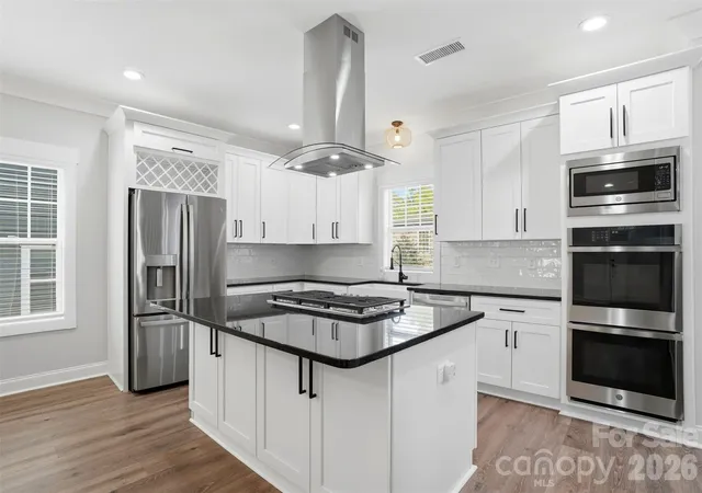 image of 302 Lima Ave, Charlotte, NC 28208 | MLS# 4363412