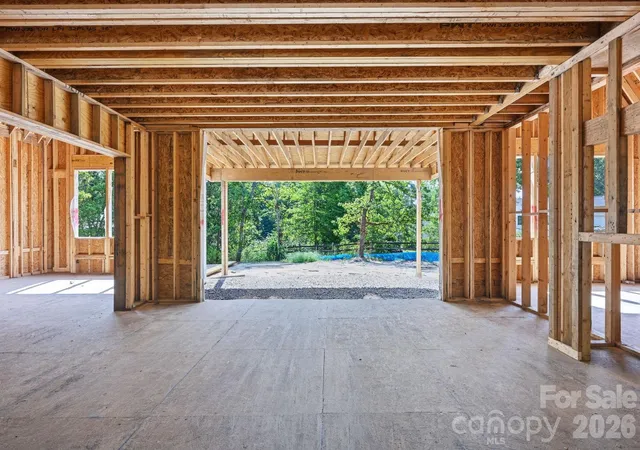 Photo 3 of Single family home for sale at 541 Greenway St, Davidson, NC 28036 | MLS# 4363434 | Listing updated on 2026-09-17